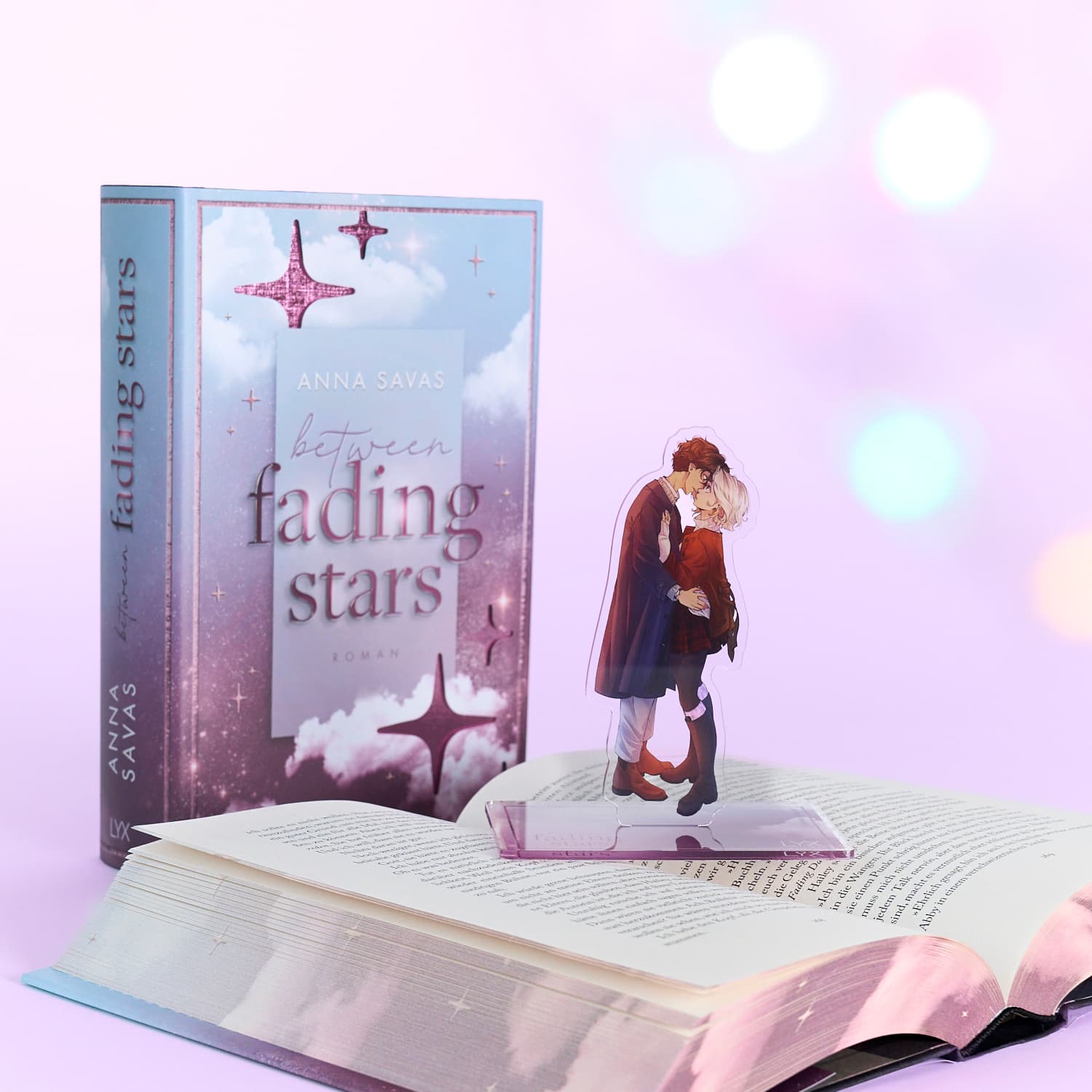 LONDON IS LONELY: Hailey & Wes - Acrylaufsteller