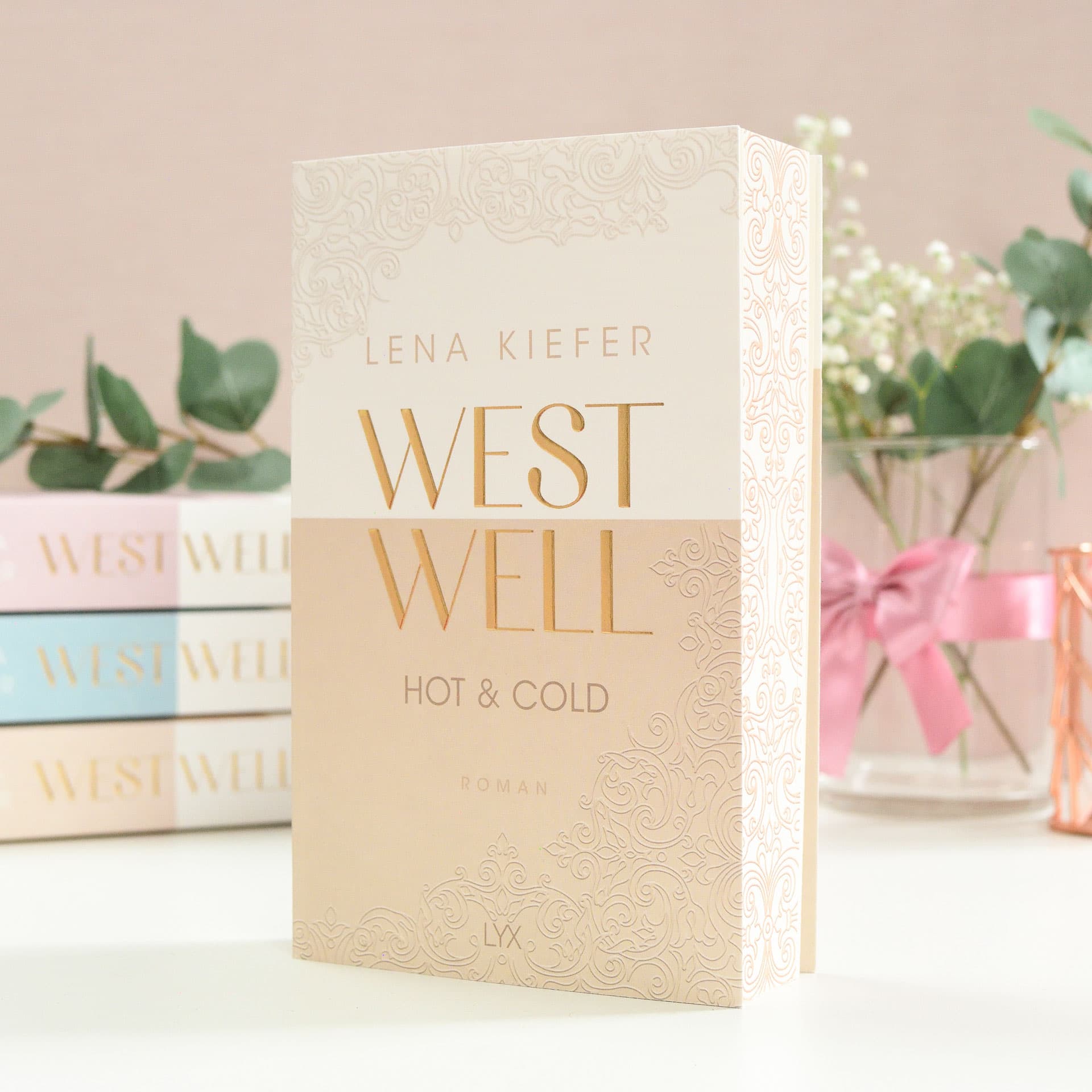 Westwell - Hot & Cold (Farbschnitt Ausgabe)