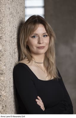 Portrait (Download): Anna Lane